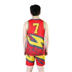 Uniforme de Baloncesto Sublimado Personalizado OEM, Conjunto de Camisetas y Pantalones Cortos para Equipo, Ropa Deportiva Transpirable y Resistente, Venta al Por Mayor - Product Image 2