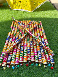 ดันดียาสีสันสดใสแบบดั้งเดิม ทำจากไม้ เป็นมิตรกับสิ่งแวดล้อม สำหรับตกแต่งงานแต่งงานแบบอินเดีย งานดันดียาการ์บาไนท์ และงานกานีช ชาธรธี - Product Image 5