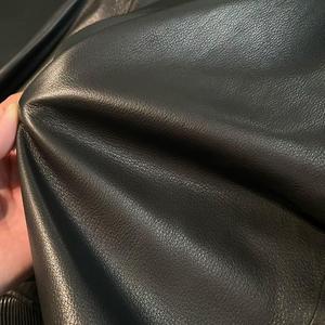 Chaqueta Bomber Slim de Cuero Genuino para Hombre, Cuello Alto, Cierre de Cremallera, Estilo Motero, Color Sólido, Otoño, Largo Regular, MANWA - Product Image 5