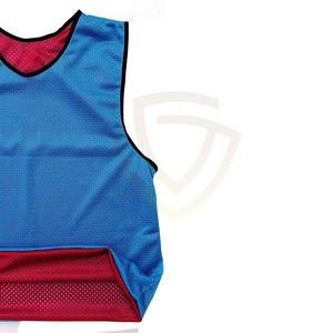 Pantalones Cortos Deportivos de Malla con Estampado por Transferencia de Calor Personalizados, Chaleco de Entrenamiento de Fútbol, Pantalones Cortos Deportivos Reversibles para Equipos de Fútbol - Product Image 4