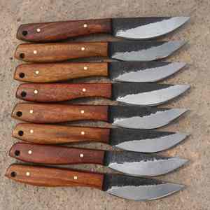 Couteau de chasse haut de gamme en acier au carbone avec manche en bois, couteau de chasse médiéval forgé à la main sur mesure - Product Image 1