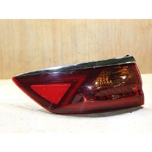 Lámpara LED Trasera Izquierda K7 Premier 2019, Conjunto Exterior, Usada, OEM 92401F6000 - Product Image 1