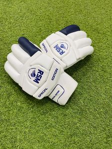 ถุงมือตีคริกเก็ต RSM รุ่นพิเศษ สีขาว น้ำหนักเบา ระบายอากาศได้ดี - Product Image 4