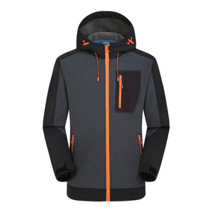 เสื้อแจ็คเก็ตผู้ชายแบบ softshell ผิวสัมผัสคล้ายหนังปลาฉลาม ระบายอากาศได้ดี กันน้ำ ให้ความอบอุ่น พร้อมการป้องกันที่ทนทานต่อการสึกหรอ เหมาะสำหรับกิจกรรมกลางแจ้ง ยี่ห้อ Fortleo - Product Image 3