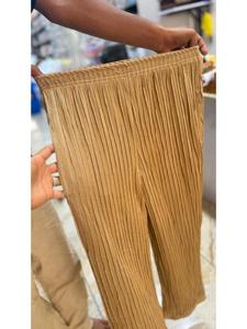 Collection de bas de gamme pour femmes en tissu importé à grammage élevé, texture douce au toucher, pour tenues décontractées et mode au quotidien - Product Image 6