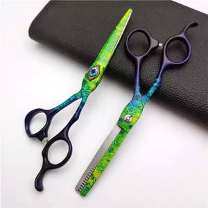 Ensemble professionnel de ciseaux de coiffure pour gauchers, ciseaux à effiler motif paon en acier inoxydable 440C, peigne de coupe de barbier tranchant - Product Image 6