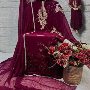 Traje Salwar Kameez Tradicional Indio y Pakistaní de Diseñador con Bordado Moderno, Vestido Elegante - Product Image 1