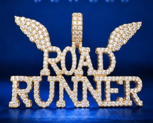 Pendentif Moissanite Iced Out Road Runner en Argent 925 Plaqué Or, Breloque Hip Hop - Product Image 1