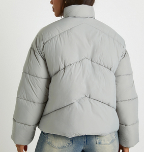 Hot Sale Trendy Women's Puffer Jacket 100% Polyester Cotton Filled Lightweight <b>Waterproof</b> <b>Zipper</b> Bubble Eco-Friendly Dyed - Product Image 2