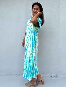 Vestido Kaftan Marroquí Alisa Blanco con Estampado Tie Dye, Ropa de Salón para Mujer, Vestido Camiseta con Cuello en V y Bolsillos - Product Image 2