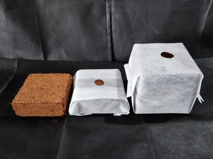Cubes de fibre de coco (Cocopeat) Conditionneur de sol biodégradable Prêt à l'emploi Haute rétention d'eau pour la culture des plantes Hydroponie Jardin - Product Image 2