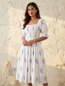 Women’s White 100% Cotton Midi Dress Blue Leaf Print Smocked Bodice Puff Sleeve Casual Summer Dress. - Product Image 2