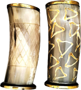 Vaso de Vidrio con Base de Cuerno de Búfalo, Hecho a Mano, Ecológico, Moderno, de Excelente Calidad, con Logotipo Personalizado para Decoración del Hogar - Product Image 4