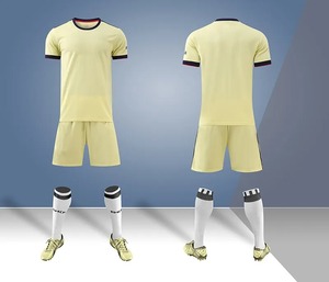 ชุดเสื้อฟุตบอลชาย RMCF สีเหลือง แขนสั้น ผ้าโพลีเอสเตอร์ ระบายเหงื่อได้ดี เหมาะสำหรับทุกฤดูกาล ชุดกีฬาสำหรับผู้ใหญ่ - Product Image 5