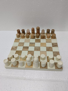 Échiquier en bois et résine écologique pour enfants et adolescents – Jeu d'échecs d'intérieur Printemps/Hiver/Été - Product Image 5