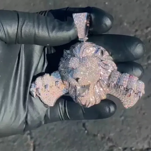 Pendentif en forme de hibou classique en argent plaqué or blanc 14 carats avec diamants ronds pour enfants et hommes - Product Image 2