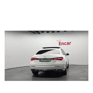 Mercedes-Benz Clase C C200 4MATIC Avantgarde 2022, 23,876 km, Caja de Cambios Automática, Volante a la Izquierda, Cámara Trasera - Product Image 4