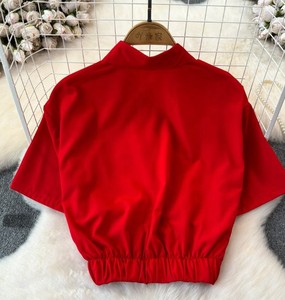 Camisa de Satén Verde de Manga Corta para Mujer con Cuello Camisero y Pliegues Frontales, Blusa Casual de Primavera/Verano - Product Image 6