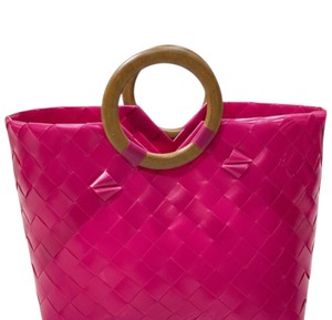 <span class=keywords><strong>Borsa</strong></span> in plastica intrecciata <span class=keywords><strong>fucsia</strong></span> e <span class=keywords><strong>borsa</strong></span> fatta a mano con manici rotondi in legno, elegante <span class=keywords><strong>borsa</strong></span> da spiaggia estiva per <span class=keywords><strong>donna</strong></span> - Product Image 4