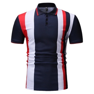 Polo de manga corta para hombre con estampado geométrico negro y rojo, de secado rápido, deportivo, de poliéster tejido, corte regular. - Product Image 1