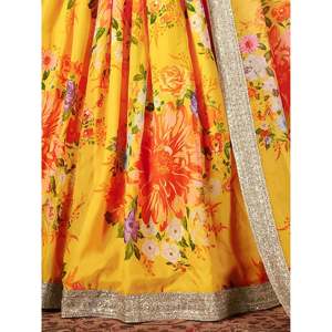 Ensemble Lehenga Choli en organza jaune imprimé pour femmes grandes tailles, pour les festivals - Product Image 1