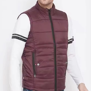 เสื้อกั๊กพัฟเฟอร์ผู้ชายแบบไม่มีแขน ราคาโรงงาน ผลิตจากขนสัตว์ บุด้วยขนเป็ด อุ่นสบายสำหรับฤดูหนาว ผลิตในประเทศปากีสถาน - Product Image 5