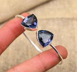 Brazalete Delicado con Iolita, Elegante Brazalete de Plata de Ley 925 Hecho a Mano, Regalo de Cumpleaños - Product Image 3