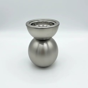 Elegante Juego de Quemadores de Incienso de Metal con Acabado Cepillado, Decoración de Mesa, Piezas Decorativas Modernas de Diseño Único para Decoración de Hogar de Lujo - Product Image 4
