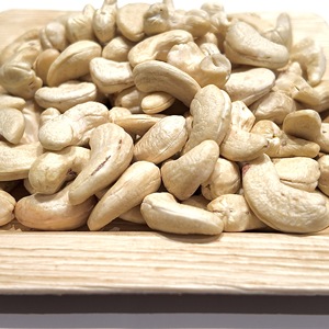 Fresh Organic Quality Vietnam Origin W210 White Cashew Nut Kernels Halal Certified for Food and Confectionery Processing - Product Image 3