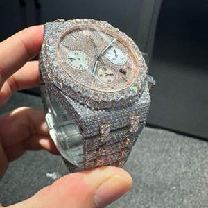 Reloj Unisex de Moissanita Helada Más Vendido, 40mm, Aleación, Fecha Automática, Diamante Incoloro de Alta Calidad, Estilo de Negocios, Venta al por Mayor - Product Image 3