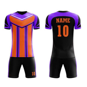 Ensemble de maillots de football personnalisés respirants pour l'entraînement, la compétition et les tenues de club - Product Image 1