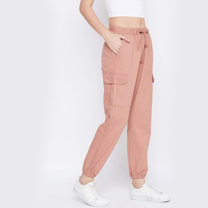 LEAFITS Pantalon de jogging cargo pour femme en toile rose poudré doux, coupe-vent, taille élastique, vente en gros Europe, style bohème - Product Image 3