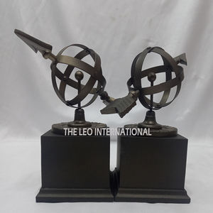 Sujetalibros de Metal Hechos a Mano con Forma de Piña, Sujetalibros de Mesa en Oro Antiguo para Decoración de Sala de Estar, Oficina y Escritorio Escolar - Product Image 3