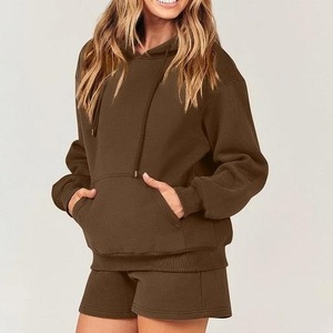 Conjuntos de Mujer: Sudadera Lisa de Manga Larga con Hombros Caídos Tallas Grandes y Pantalones Cortos de Cintura Elástica con Bolsillos Laterales OEM - Product Image 5