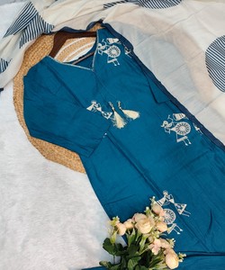 Ensemble haut et bas en rayonne tissée RICH LOOK avec dupatta, dernière collection de vêtements décontractés de créateur, prix de gros, vêtement ethnique, vert sarcelle - Product Image 4