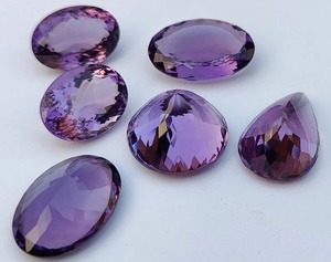 Ametyste violette naturelle taille trionne, certifiée par un tiers, pierre précieuse en vrac, pierre de naissance de février, 13,62 carats, traitée par cirage/huile. - Product Image 5