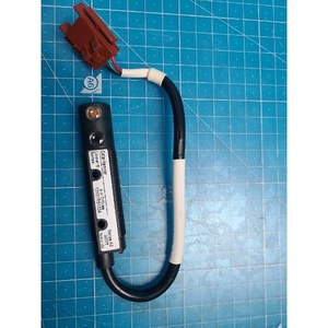Sensor Fotoeléctrico de Ángulo Recto CUTLER-HAMMER 1310rs1334, Usado, Piezas de Equipos Semiconductores Legacy - Product Image 4