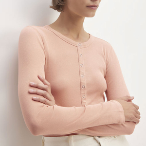 T-shirts à manches longues pour femmes, personnalisables avec logo, tendance, décontractés et confortables, 100 % coton, vente en gros - Product Image 6