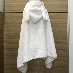 Albornoz de microfibra antimicrobiana ultra absorbente Bata de punto de color sólido con capucha ultra suave para niños para dormitorio Baño al aire libre - Product Image 4