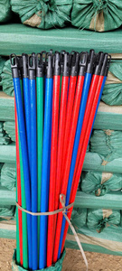 Palos de Escoba Duraderos, Ecológicos e Impermeables con Varillas de Madera de Eucalipto y Cerdas de Plástico Duro para Limpieza de Suelos - Venta al por Mayor - Product Image 3