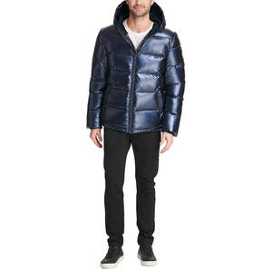 Blouson matelassé pour homme de haute qualité, tendance et à la mode, pour l'hiver, disponible en plusieurs couleurs, fabriqué avec des matériaux de qualité supérieure. - Product Image 1