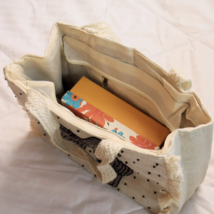Sac fourre-tout vintage tissé à la main, tendance, pour femme, sac seau d'été fait main avec perles en bois par Whimsy Art Craft - Product Image 6
