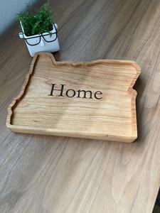 Bandeja de madera portátil rústica para bebidas, con acabado lacado, para servir o recoger objetos. - Product Image 2