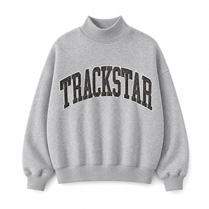 เสื้อสเวตเชิ้ตคอเต่าสีเทา Heather Gray ของ Trackstar ลายตัวอักษร Varsity สีดำมีลายจุด ขอบสีอ่อน แต่งขอบเรียบ แขนยาว สวมใส่สบาย - Product Image 1