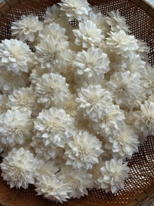 Premium White Dahlia Sola Wood Flowers Sustainable Handmade Home Fragrance Rattan <b>Stick</b> 8-8.5cm VADEE Brand Wholesale - Product Image 3
