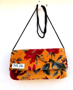 Bolsa de Maquillaje Portátil de Terciopelo Amarillo con Estampado Animal, Ecológica, para Uso Diario, con Cierre de Cremallera, Estilo Bohemio Elegante, Asa Suave - Product Image 2