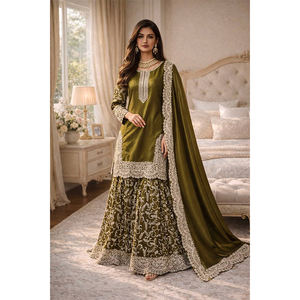 Exportateur indien proposant des ensembles de robes Sharara de haute qualité en soie Fandy, avec haut, bas et dupatta, pour les occasions de fête et les festivals. - Product Image 1