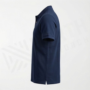 Vente en gros de polos pour hommes sur mesure avec logo imprimé, nouveau design, couleur unie, tissu tricoté, fabriqué au Pakistan - Product Image 3