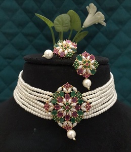Conjunto de Collar Clásico de Latón Chapado en Oro con Moissanita e Imitación de Perla para Fiesta, Ideal para Bodas de Mujer - Product Image 4