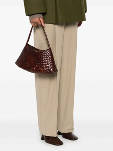 Sac à bandoulière vintage en cuir tressé marron foncé pour femme, avec fermeture éclair, fait main, style hobo, décontracté, pliable - Product Image 4